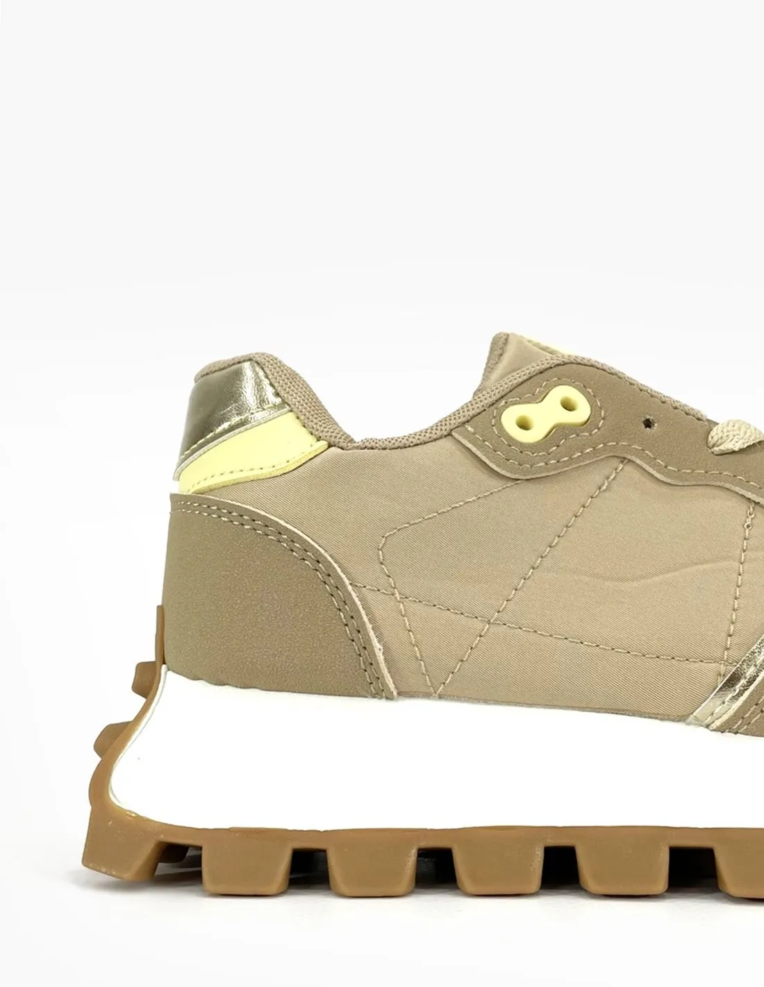 Deportiva vestir kaki | Claris