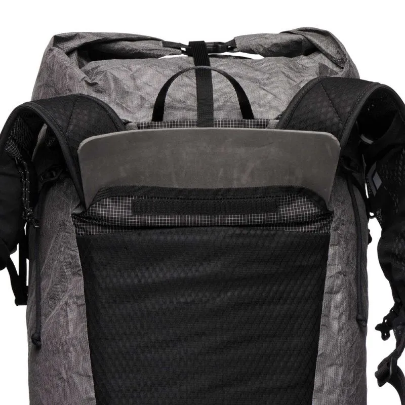 Mochila de senderismo rápido Black Diamond Betalight 45 (Gris Tormenta)