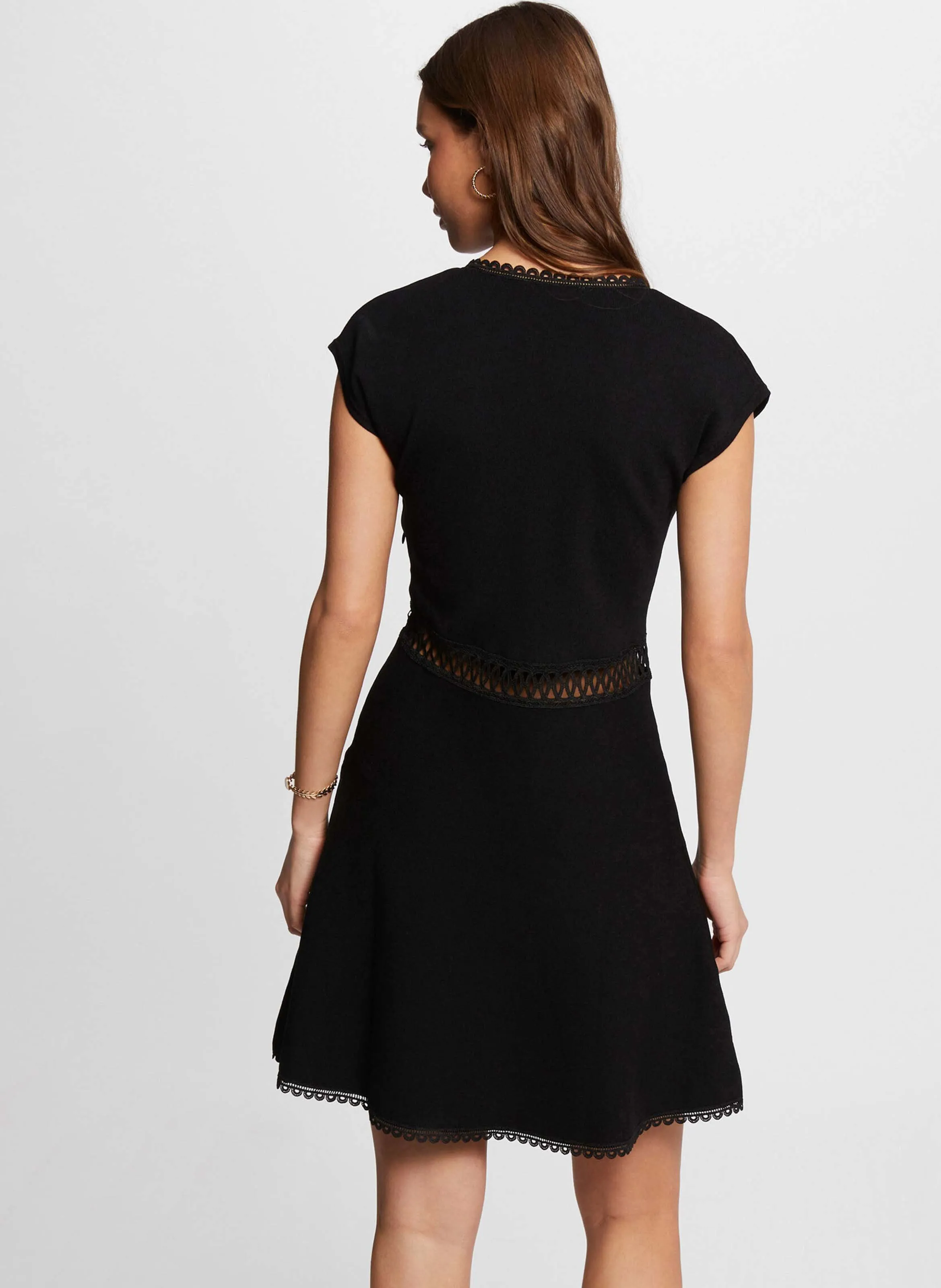 RMNANO - Vestido corto trapecio de punto en negro